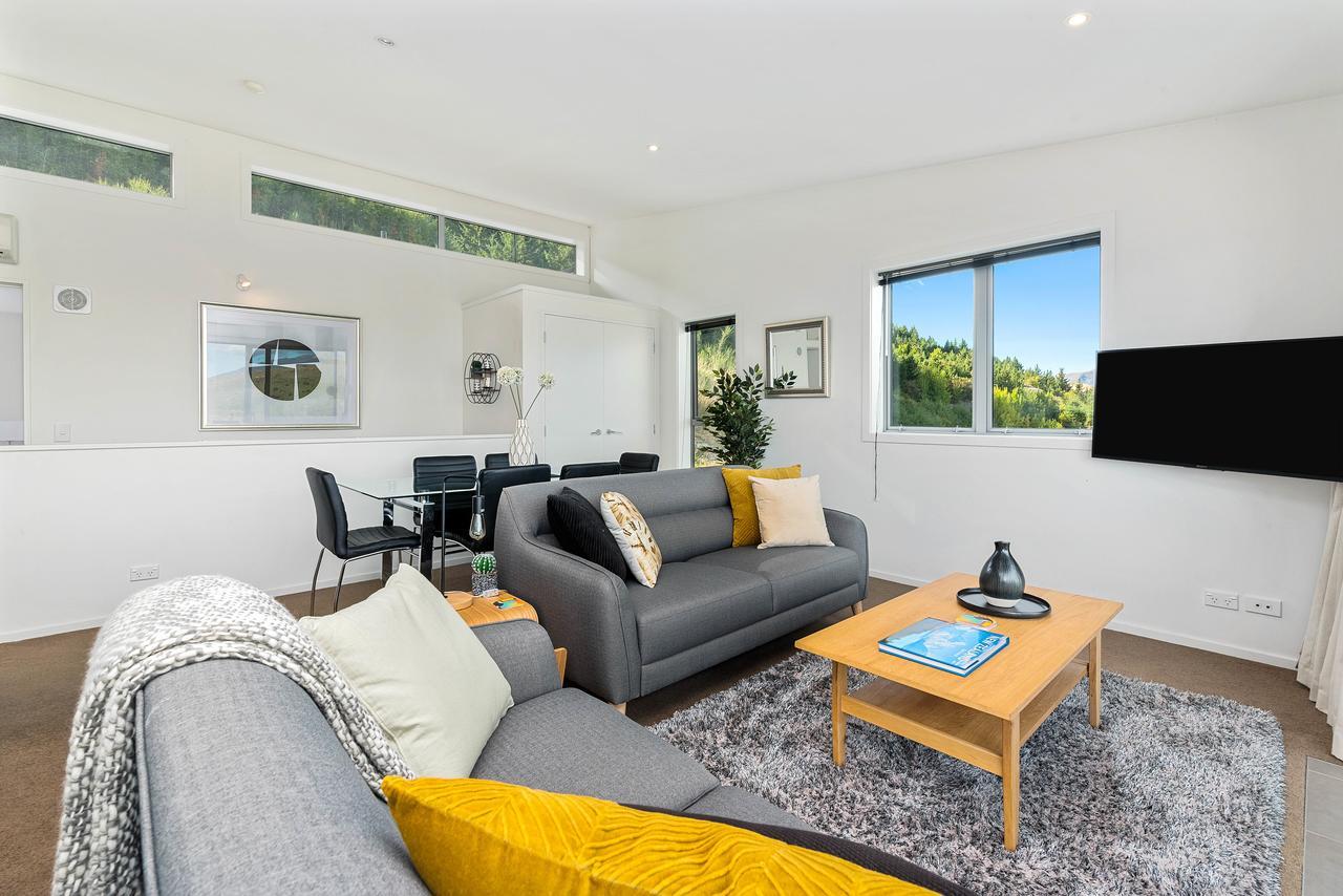 Contemporary Hilltop Abode Queenstown Bagian luar foto