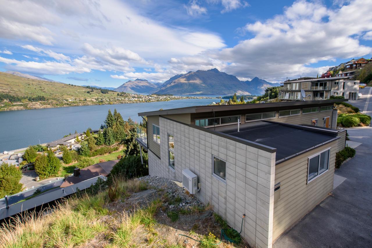 Contemporary Hilltop Abode Queenstown Bagian luar foto