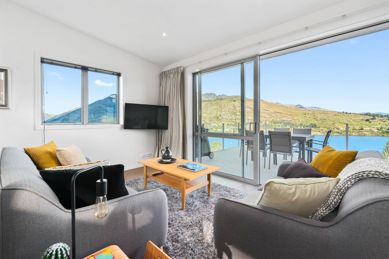 Contemporary Hilltop Abode Queenstown Bagian luar foto