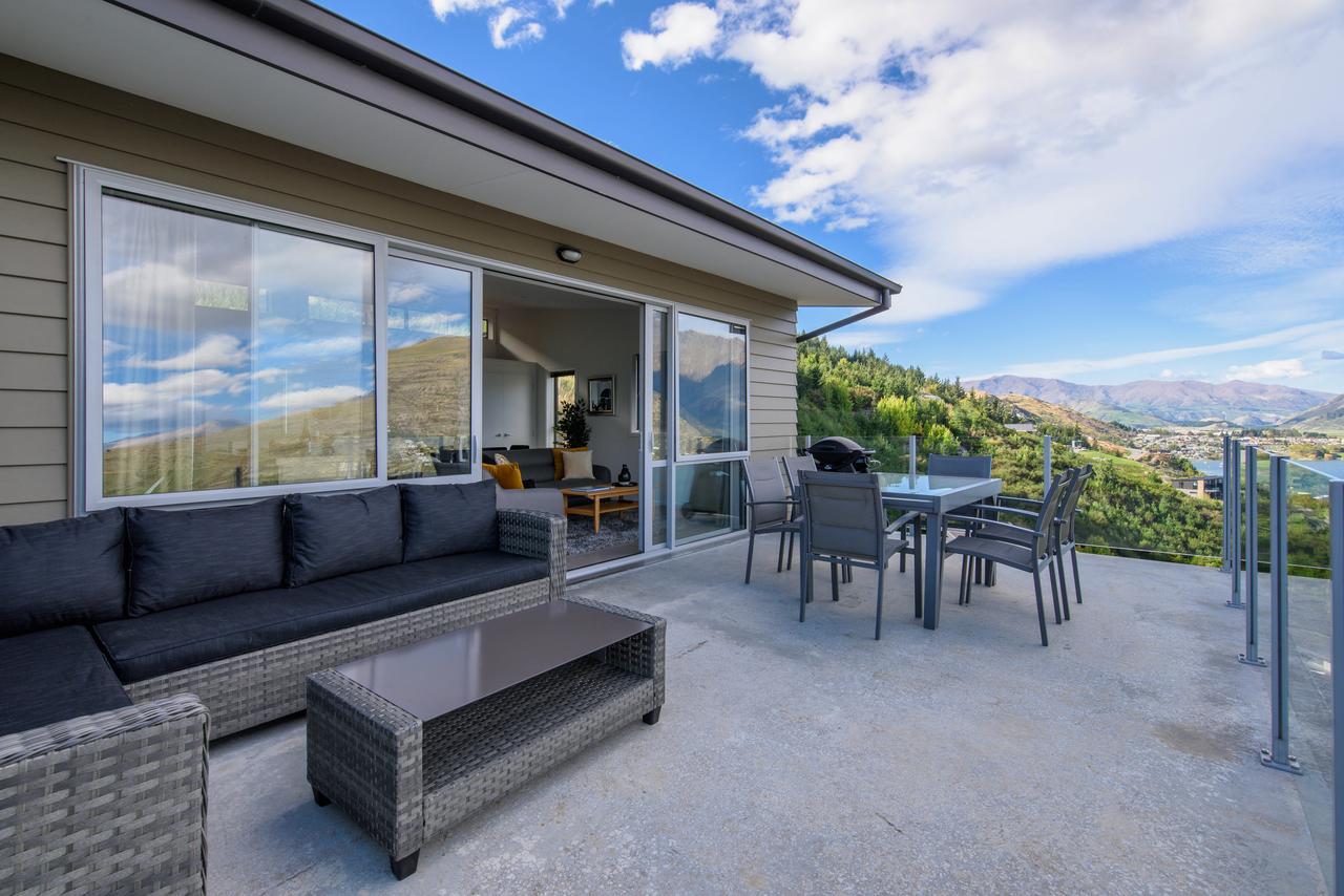 Contemporary Hilltop Abode Queenstown Bagian luar foto