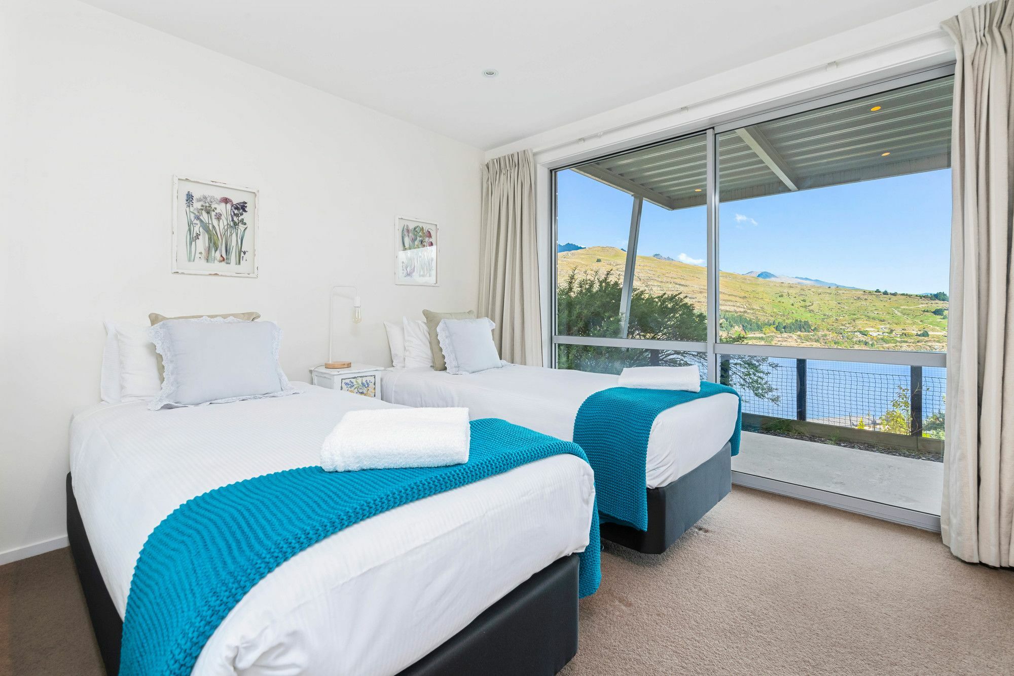 Contemporary Hilltop Abode Queenstown Bagian luar foto