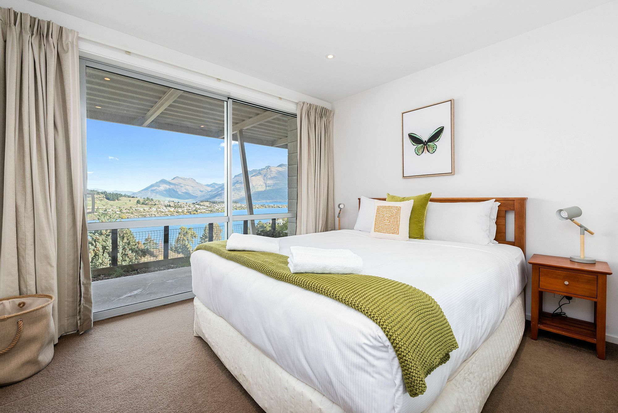 Contemporary Hilltop Abode Queenstown Bagian luar foto